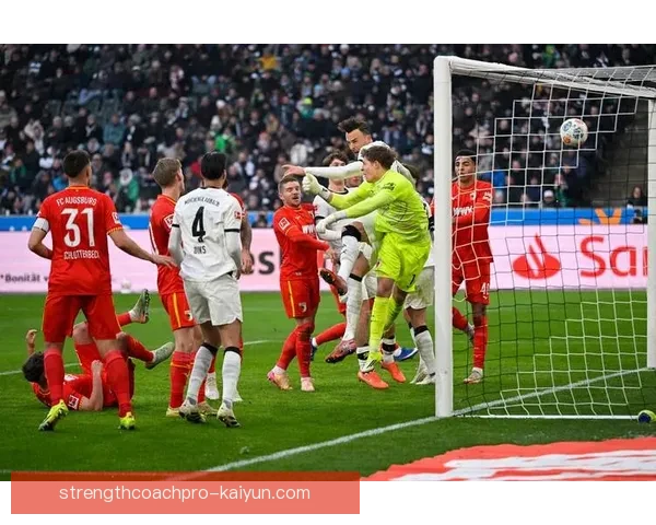 足球比赛图片图库持续更新，展现赛事精彩瞬间和球队表现。